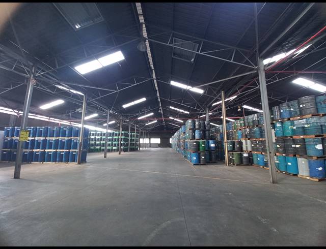 5,751M² WAREHOUSE TO LET IN BOKSBURG EAST